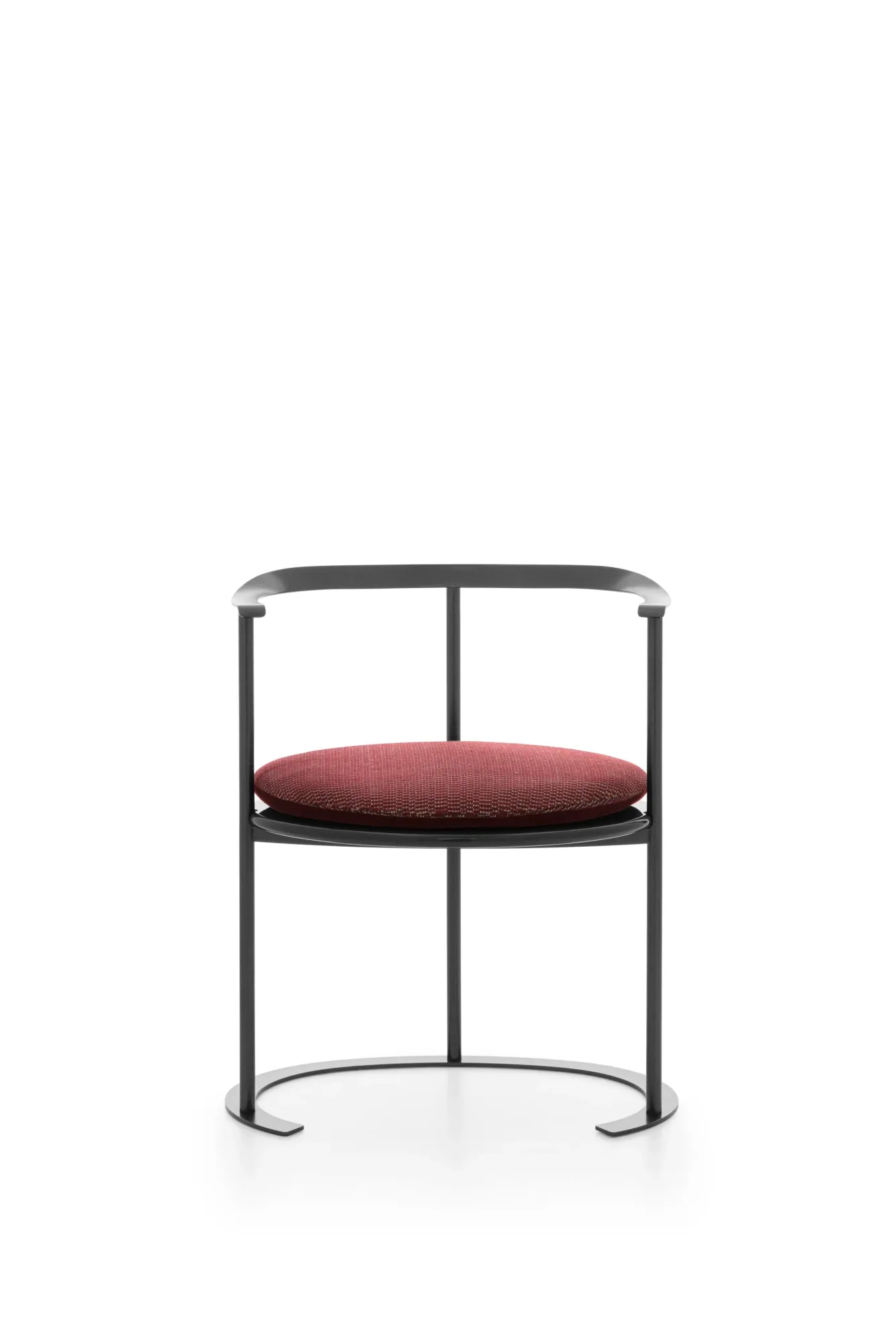 Catilina chair with Haus Nuller textile cushion photographed by Gianluca Bellomo.